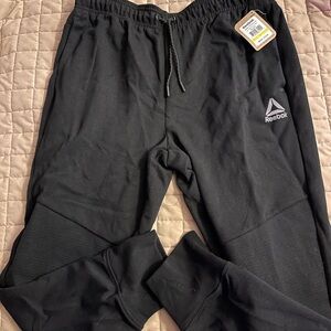 Reebok Black Sweatpants with Elastic Waistband and Relaxed Fit